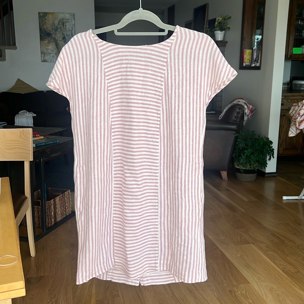 Cute pink and white madewell dress